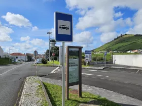 Автобусна спирка на летище Flores