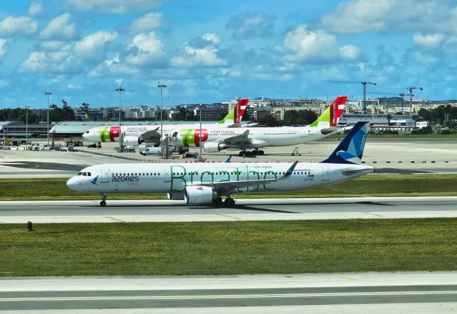 Азорски авиолинии, Airbus A321 в Лисабон с надпис "Breathe"