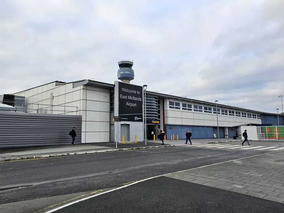 East Midlands Airport departure lounge