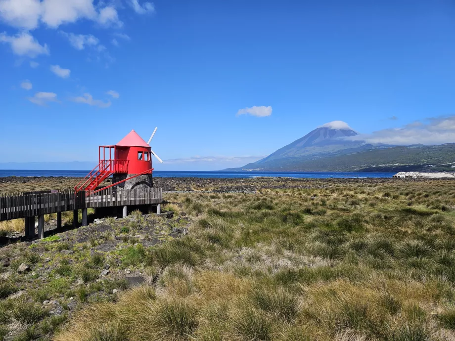 Вятърна мелница Lajes