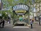 Вход за метрото, станция Abbesses