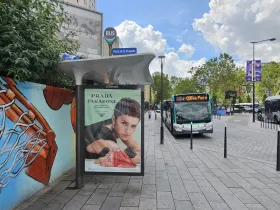 Автобусна спирка 350 на Porte de la Chapelle
