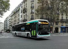 Автобус Париж