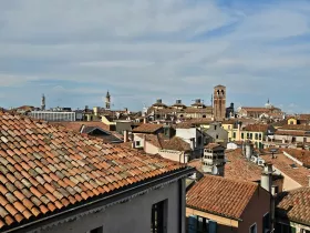 Изглед от Palazzo Contarini del Bovolo