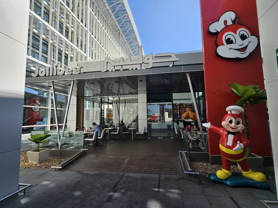 Jollibee, обществена част