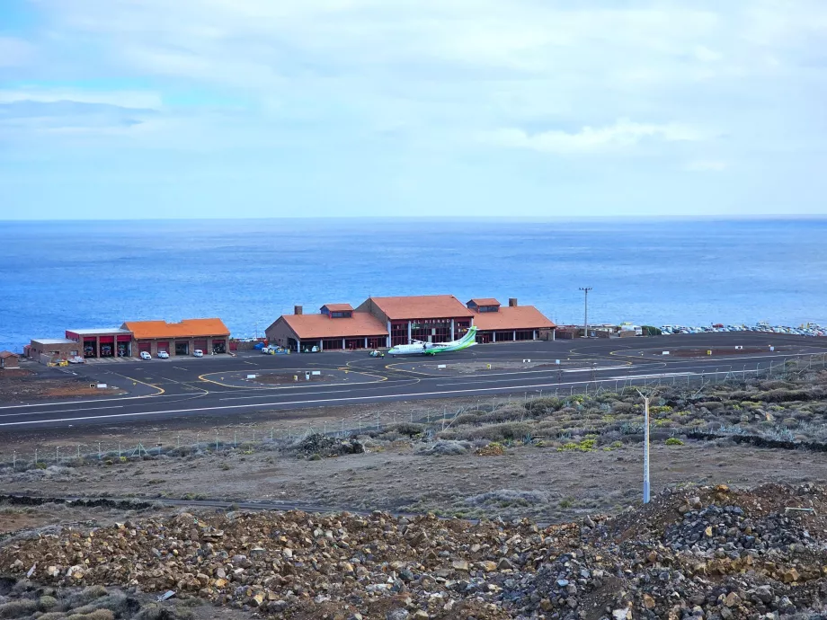 пристигане от летище El Hierro