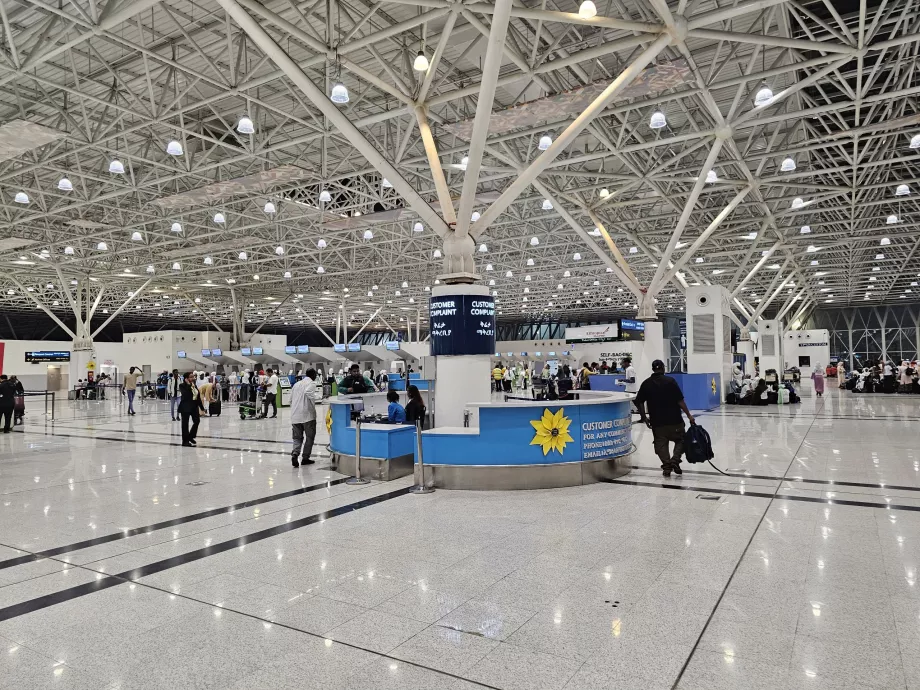 Зала за заминаващи, летище ADD Airport