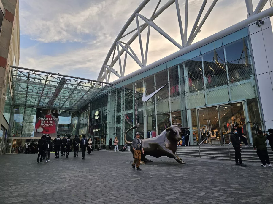 Търговски център Bullring