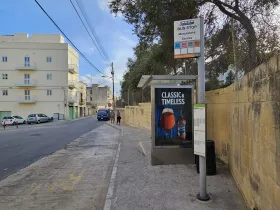 Автобусна спирка в Малта