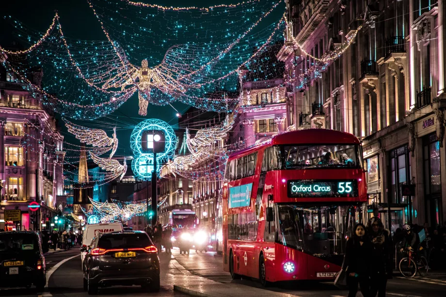 Коледа на Oxford Street